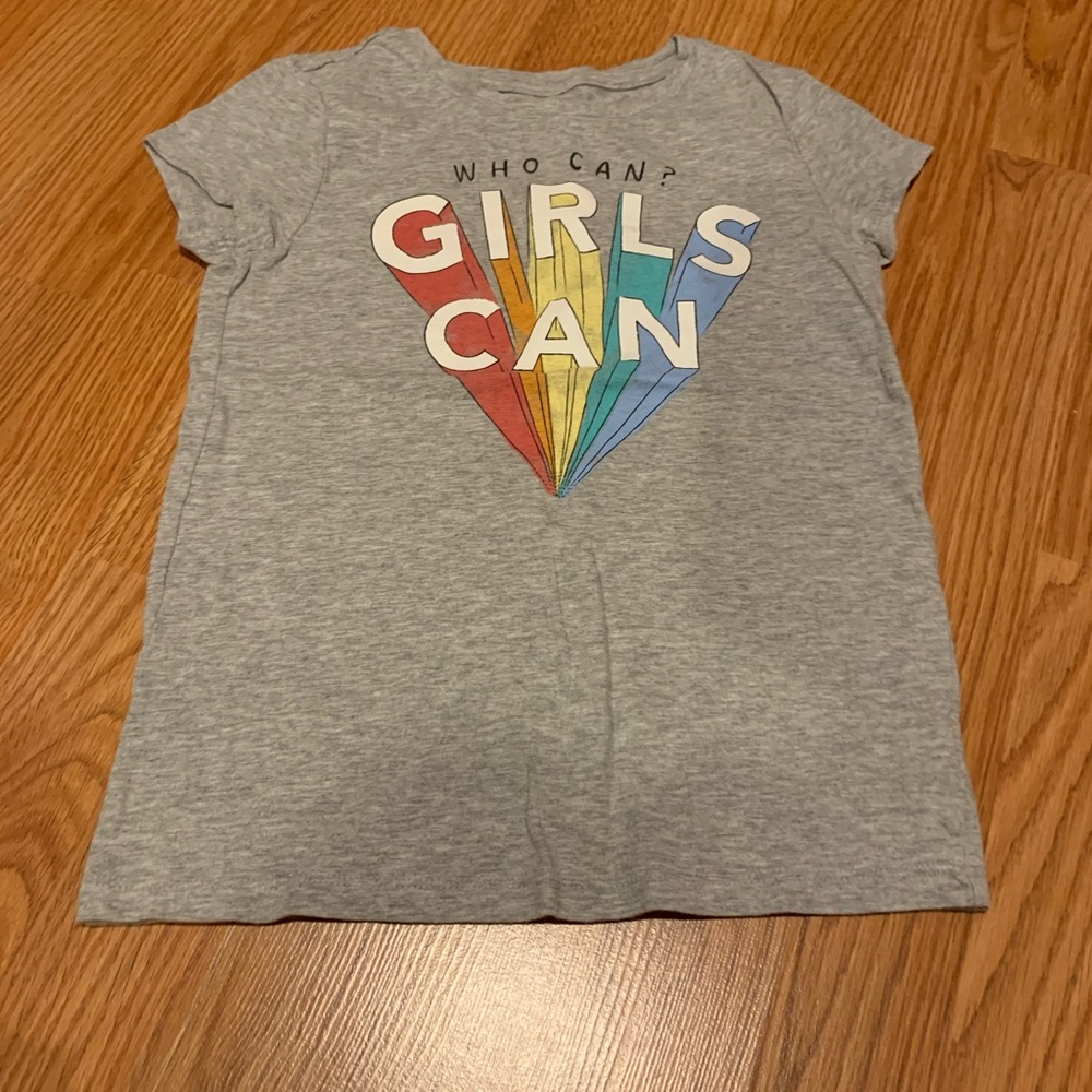 6 shirts - sized medium - Gap Kids
